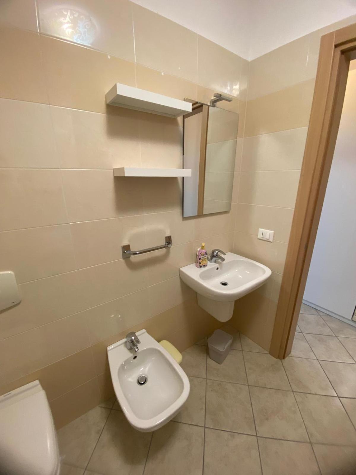 Alma Apartment Sirmione Chambre photo